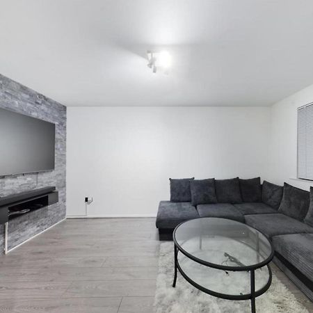 Grays Serviced Apartment Stifford Екстериор снимка